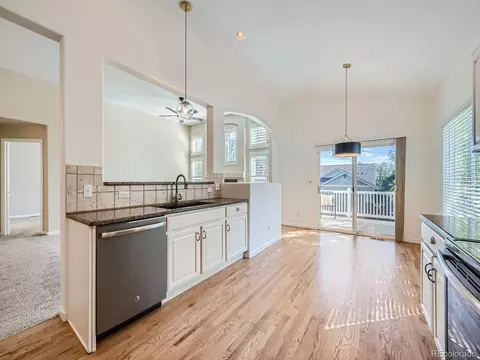 20548 E Lake Pl, Centennial, CO 80016 photo 3
