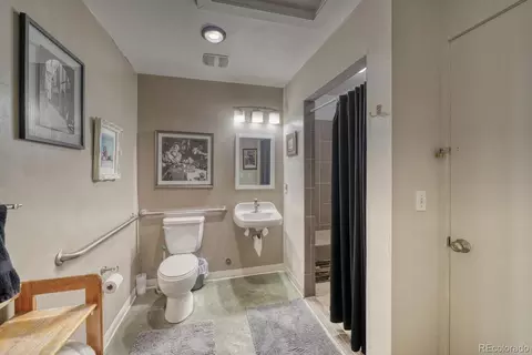 Bath - 119 E 1st St #C3, Salida, CO 81201 photo 1 of 1