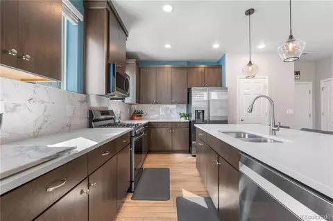 Kitchen - 16351 Askins Loop, Parker, CO 80134 photo 4 of 6