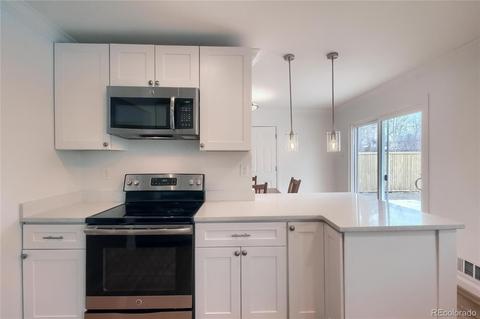 5306 E Atlantic Pl, Denver, CO 80222 photo 9