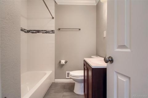 5306 E Atlantic Pl, Denver, CO 80222 photo 24