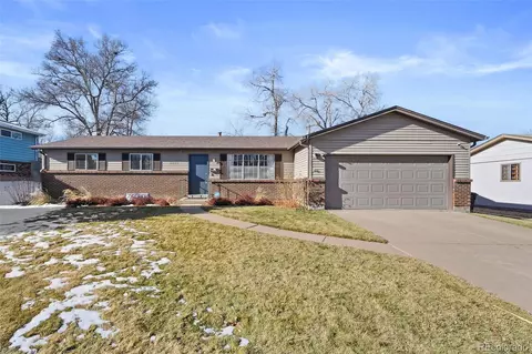 3417 S Chester Ct, Denver, CO 80231