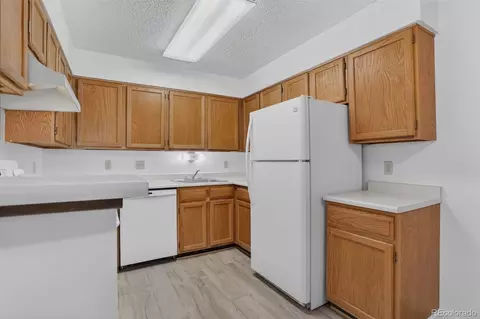 Kitchen - 429 Wright St #212, Lakewood, CO 80228 photo 3 of 3