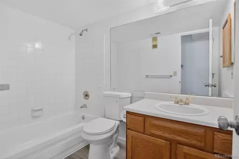 Bath - 429 Wright St #212, Lakewood, CO 80228 photo 1 of 2