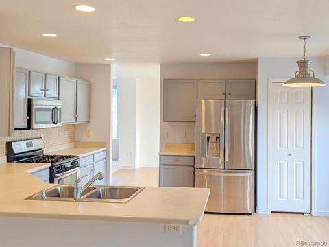 19137 E Belleview Pl, Centennial, CO 80015 photo 4