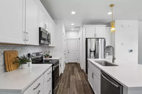 Kitchen - 9752 Ash Ln, Thornton, CO 80229 photo 3 of 5