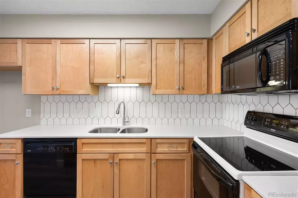  2301 E Fremont Ave #V03, Centennial, CO 80122 photo 4