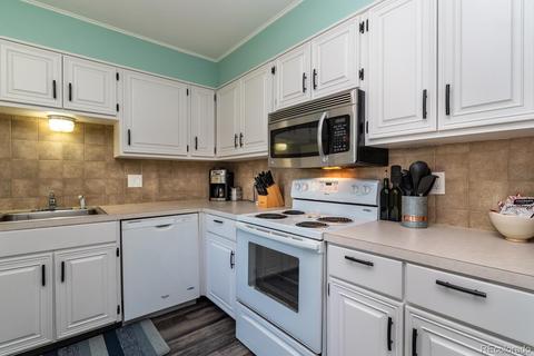 810 E 85th Ave, Thornton, CO 80229 photo 8