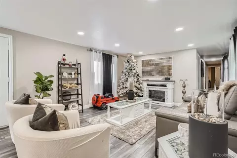 14321 E 19th Pl, Aurora, CO 80011 photo 5