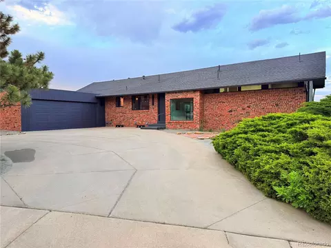 13935 W Center Dr, Lakewood, CO 80228