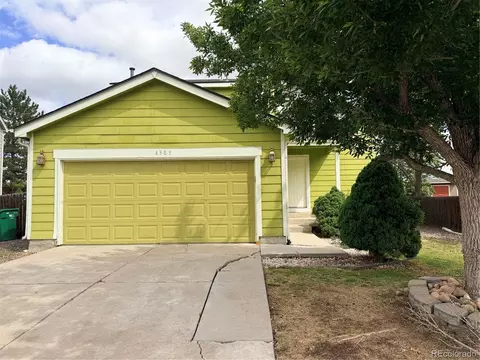 4305 E 94th Pl, Thornton, CO 80229