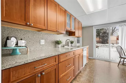 581 S Simms St, Lakewood, CO 80228 photo 9