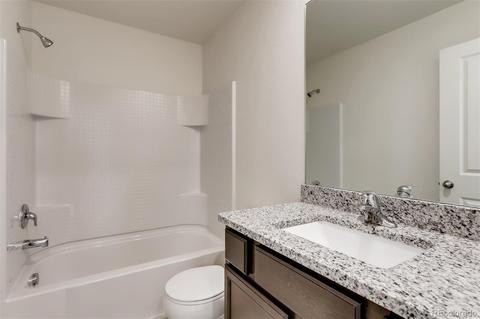 47568 Lilac Ave, Bennett, CO 80102 photo 11
