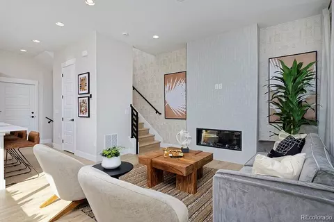 2876 S Machebeuf, Denver, CO 80236
