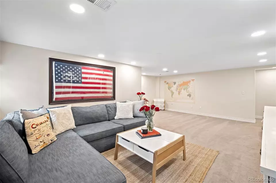Other - 956 S Elizabeth St, Denver, CO 80209 photo 4 of 8