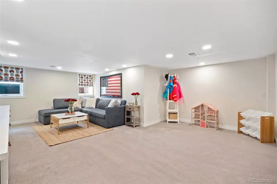 Other - 956 S Elizabeth St, Denver, CO 80209 photo 6 of 8