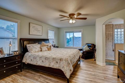 14458 Elk Pl, Denver, CO 80239 photo 2