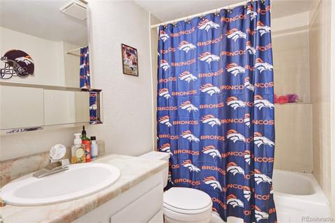 1445 E 97th Pl, Thornton, CO 80229 photo 14