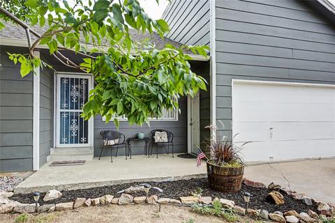 1445 E 97th Pl, Thornton, CO 80229 photo 3