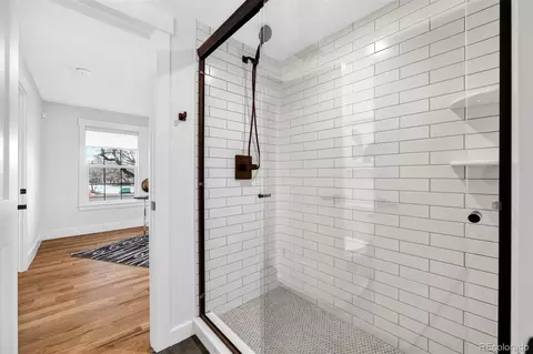 Bath - 2707 E Jamison Ave, Centennial, CO 80122 photo 1 of 6