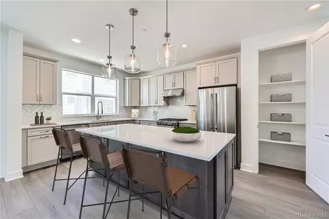 10898 E Hinsdale Cir, Centennial, CO 80112