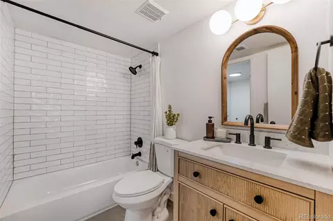 3023 S Ursula Cir #302, Aurora, CO 80014