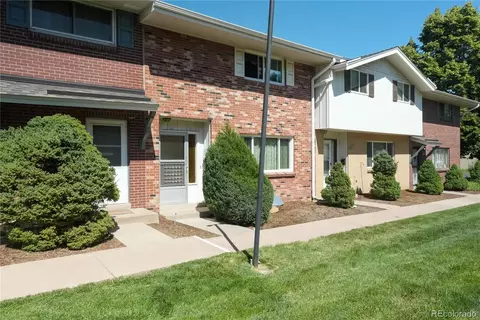 9155 E Oxford Dr, Denver, CO 80237