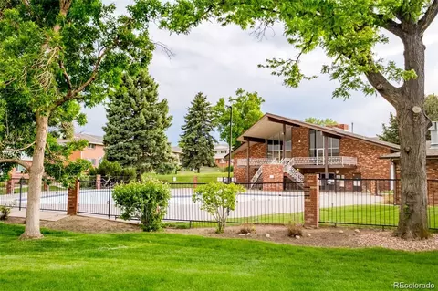 Exterior - 9155 E Oxford Dr, Denver, CO 80237 photo 7 of 8