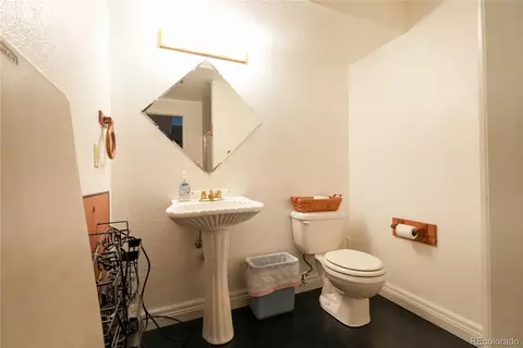 Bath - 9155 E Oxford Dr, Denver, CO 80237 photo 4 of 4