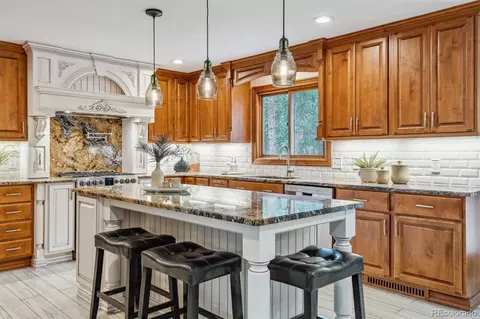 6723 Perry Park Blvd, Larkspur, CO 80118