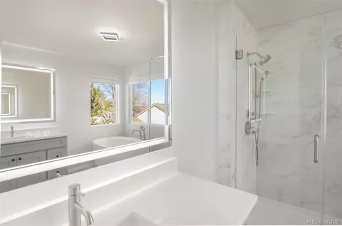 Bath - 19270 E Progress Ave, Centennial, CO 80015 photo 4 of 5