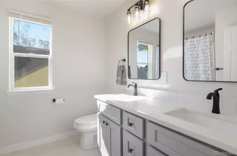 Bath - 19270 E Progress Ave, Centennial, CO 80015 photo 5 of 5