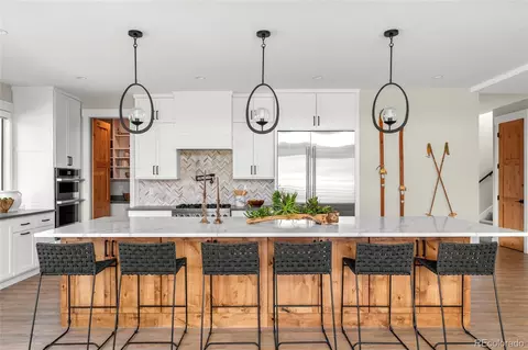 Kitchen - 277 Hay Meadow Dr, Fraser, CO 80442 photo 2 of 6