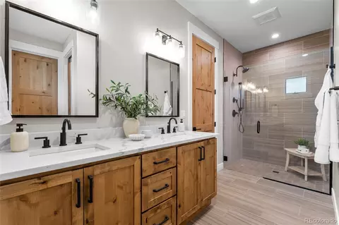 Bath - 277 Hay Meadow Dr, Fraser, CO 80442 photo 1 of 5
