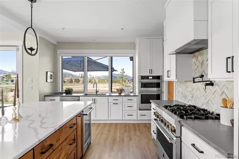 Kitchen - 277 Hay Meadow Dr, Fraser, CO 80442 photo 4 of 6