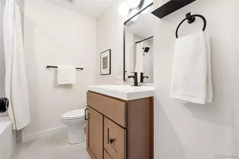 Bath - 3410 Ash Ave, Boulder, CO 80305 photo 2 of 3