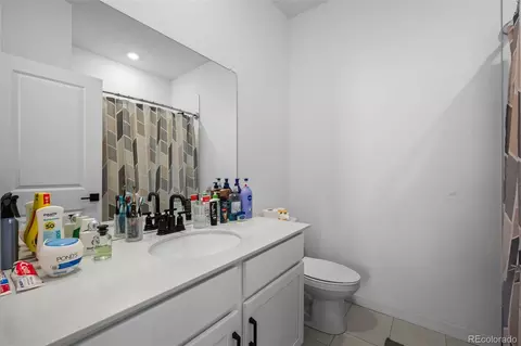 Bath - 27602 E 1st Ave, Aurora, CO 80018 photo 2 of 3