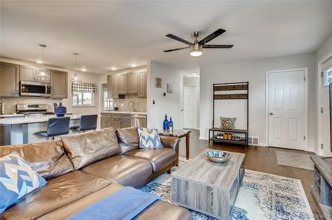 4351 E Bails Pl, Denver, CO 80222 photo 5
