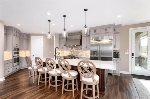 Kitchen - 27643 Euclid Dr, Aurora, CO 80016 photo 2 of 3
