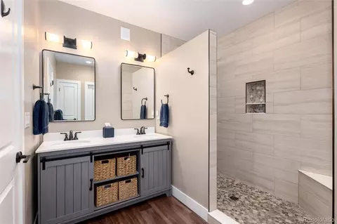 Bath - 27643 Euclid Dr, Aurora, CO 80016 photo 7 of 7