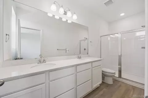 Bath - 2880 Taryn St, Lafayette, CO 80026 photo 2 of 2