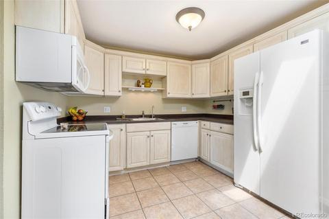 2745 E Peakview Cir, Centennial, CO 80121 photo 15
