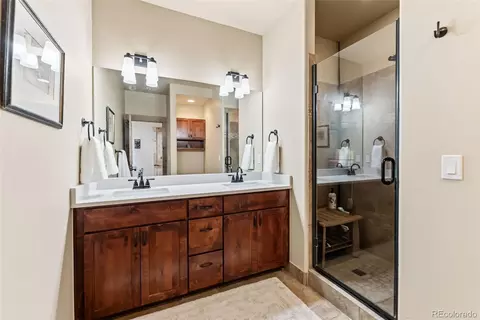 Bath - 52 Spinner Pl, Silverthorne, CO 80498 photo 2 of 4