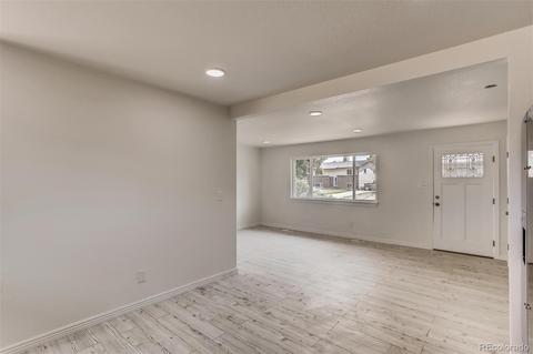 16827 E 7th Pl, Aurora, CO 80011 photo 8