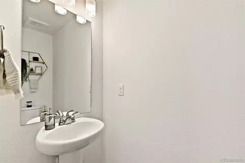 Bath - 19118 E 54th Pl, Denver, CO 80249 photo 1 of 4