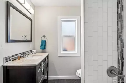 Bath - 2027 E 25th Ave, Denver, CO 80205 photo 1 of 6