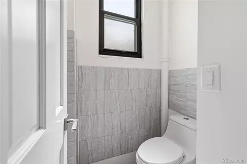 Bath - 1748 Blake St, Denver, CO 80202 photo 2 of 3