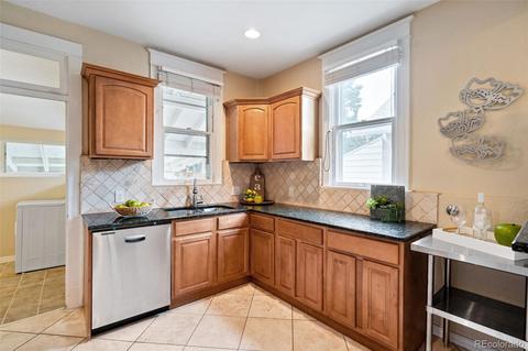 4530 Beach Ct, Denver, CO 80211 photo 10