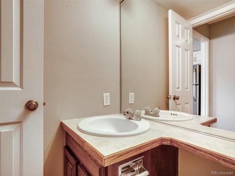 8861 E Amherst Dr #D, Denver, CO 80231 photo 10