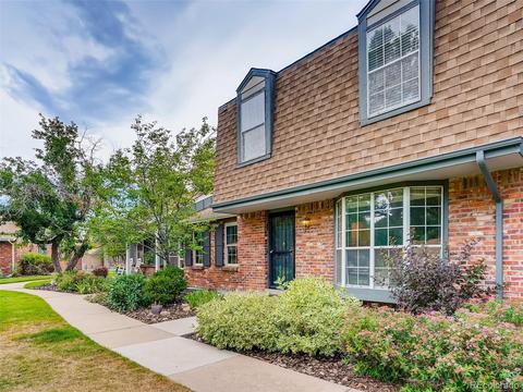 8861 E Amherst Dr #D, Denver, CO 80231 photo 2